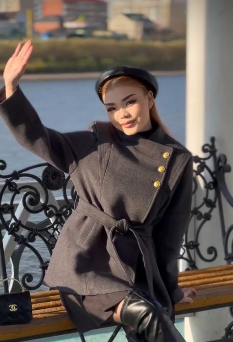 Платья, пальто женский