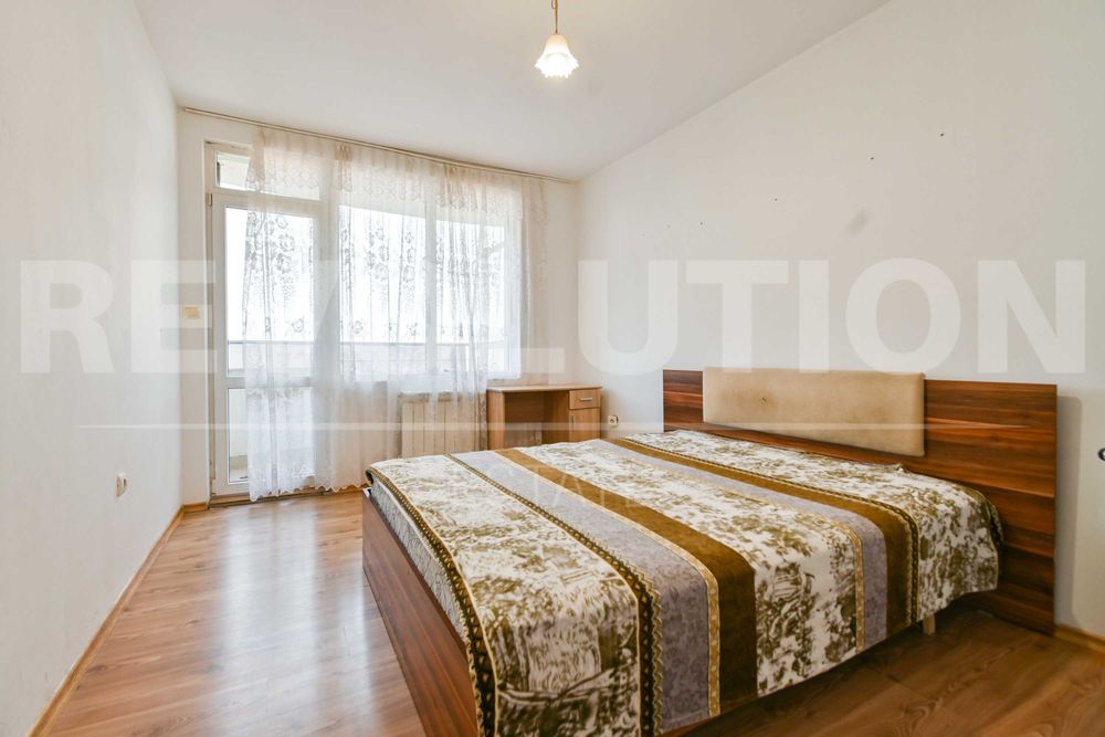 Продава се Тристаен апартамент в София, Надежда 2 - 130 кв.м за 2405 €/кв.м - Снимка #4