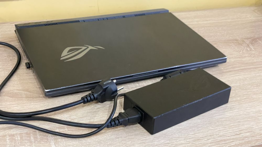 Игравой ноутбук Asus ROG Strix G513