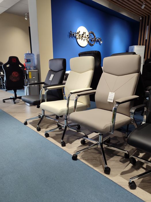 Офисное кресло модель Florida. Kreslo raxbarlar uchun. Garantya bor