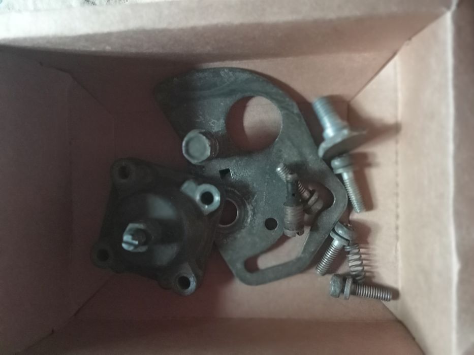 Продаю карбюратор ваз