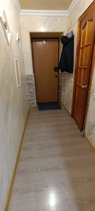 Продам 1-ком Конституции