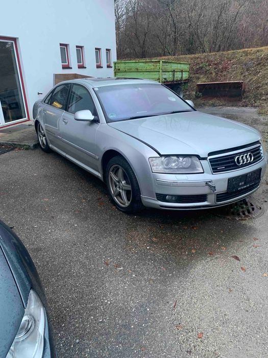 !На части! AUDI A8 4.2i