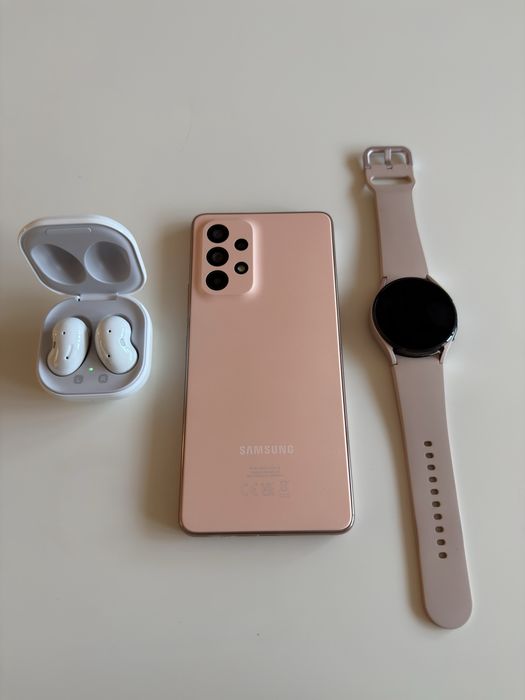 Продавам Samsung Galaxy A53, Watch 4, Buds Live