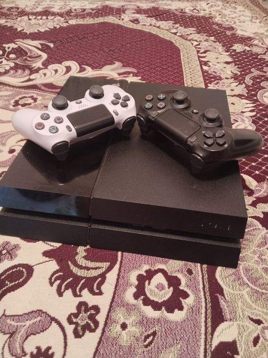 PlayStation 4. Продаю