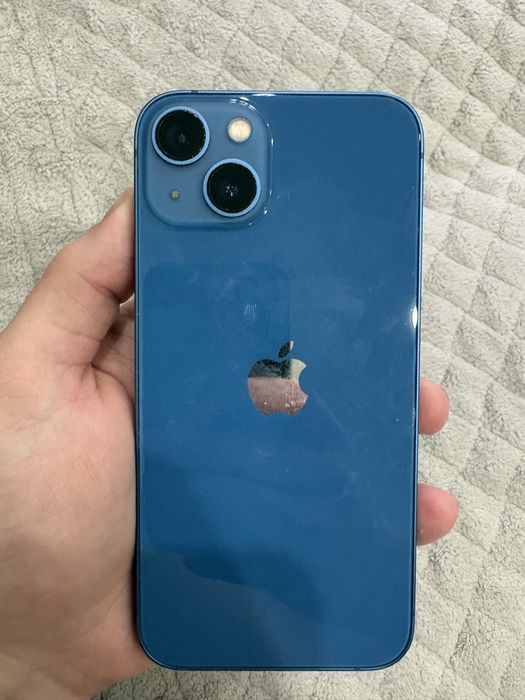 Продам  Айфон 13