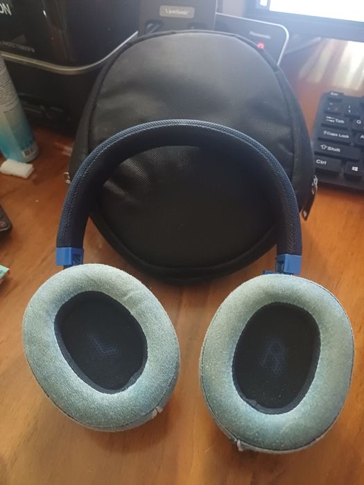 Продам jbl e55bt