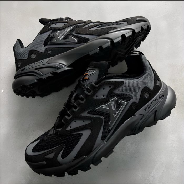 Louis Vuitton LV Runner Tatic Sneaker – Черни