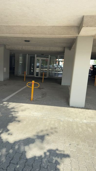 Închiriez parcare acoperită ARED UTA la R7