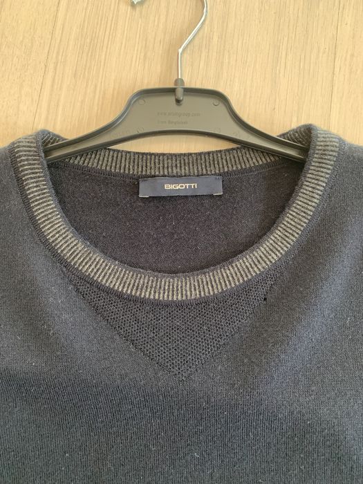Vând pulovere bărbați Bigotti (L)superbe.