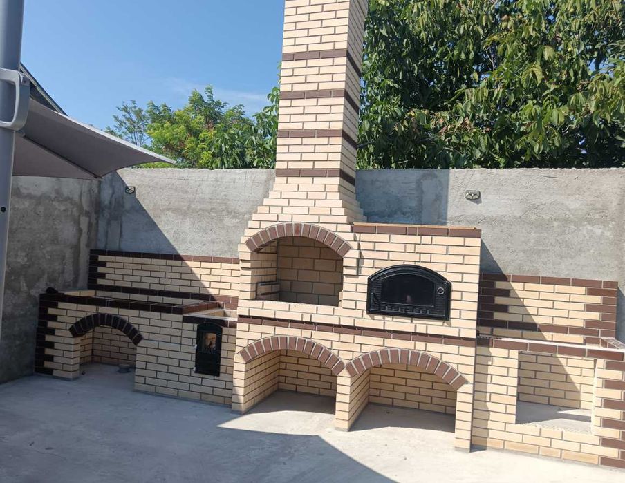 Grătar Rustic din Cărămidă – Aspect Tradițional, Construcție Solidă