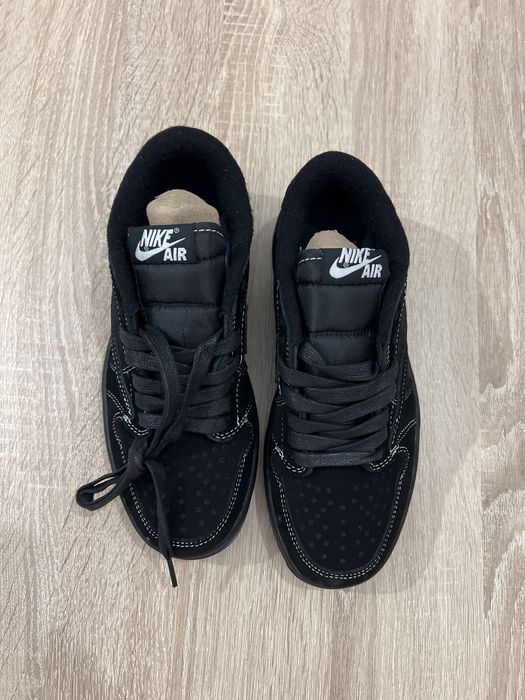 Jordan 1 low travis scott phantom