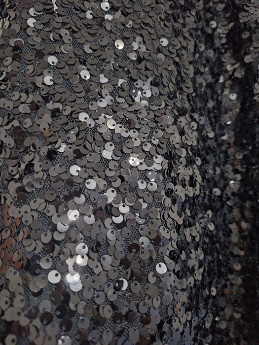 Дамска черна рокля с пайети