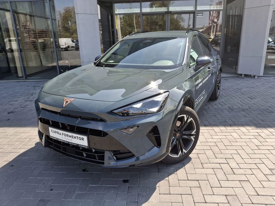 Cupra Formentor 1498 ccm/150 HP/Faruri Matrix/Camera 360/ Kessy Advanced/Side Assist