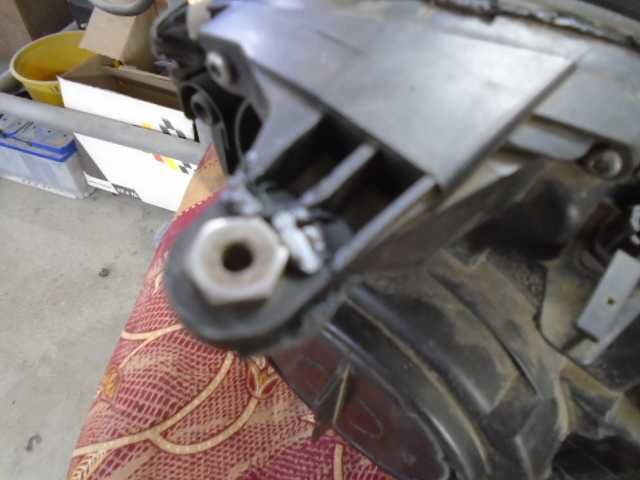 Фар ляв за мерцедес Е класа W211