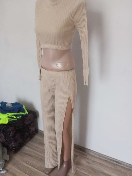 Дамски комплект с цепки