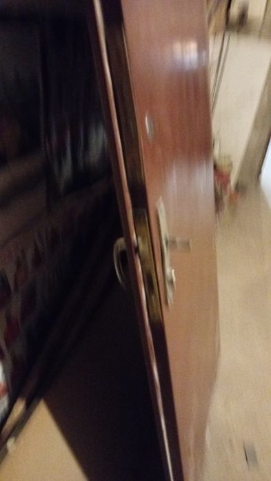 Метална входна врата