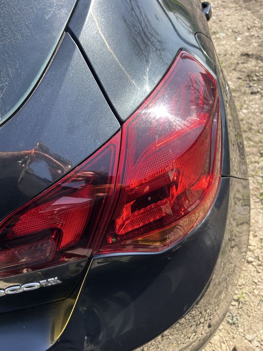 Stop dreapta pe aripă Opel Astra J 2014 facelift hatcback