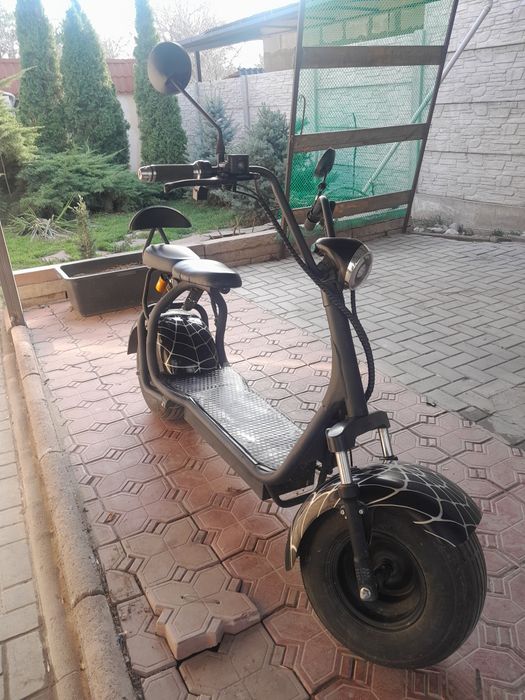 Продам электросамокат.