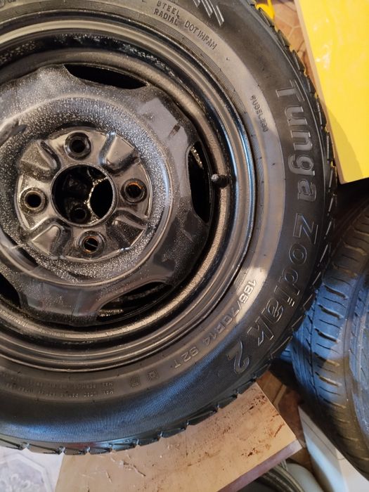 Автошина с дисками