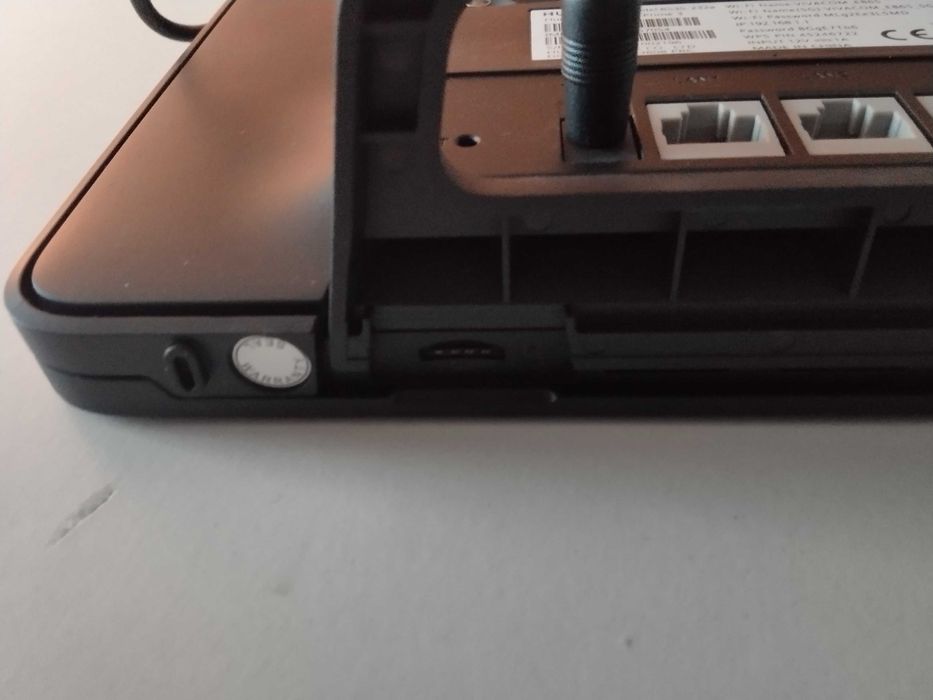 4G рутер за сим карти на Виваком -перфектен