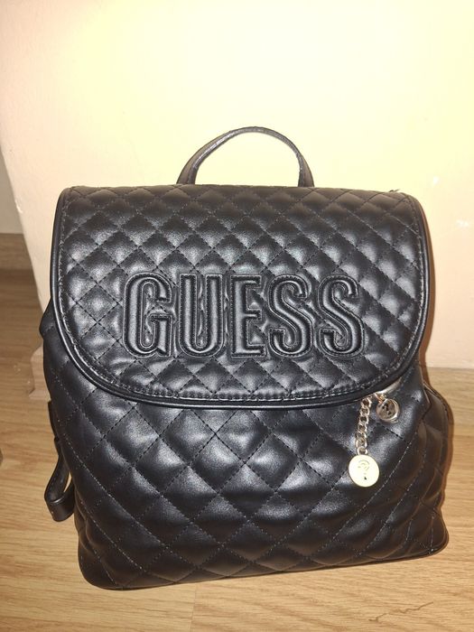 Оригинални чанти,Guess,Moshino,Valentino