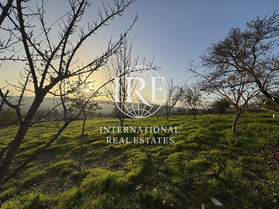 Къща в Варна, област-с.Константиново площ 85 цена 149000 двор 2350 кв