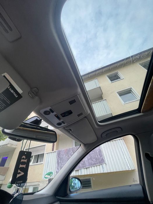 Vând schimb BMW e90