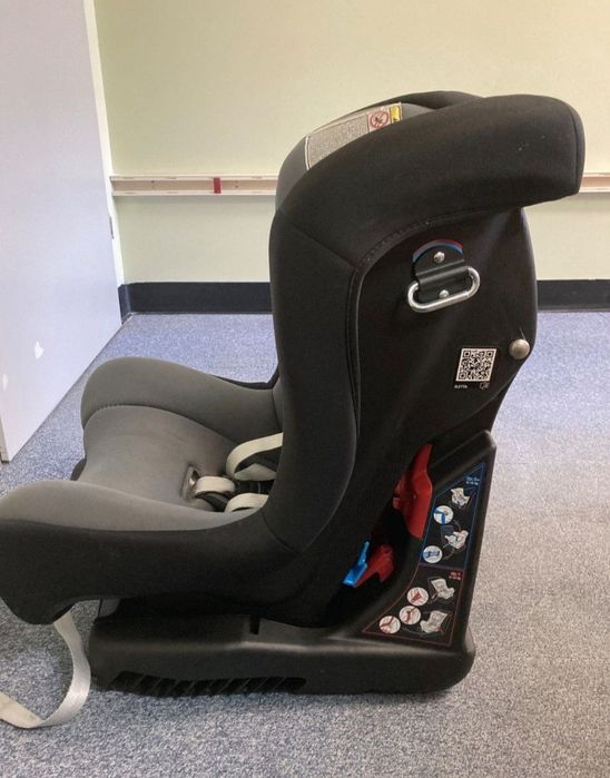 Автокресло Chicco Elette