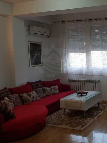 Дава се под наем Тристаен апартамент в Пловдив, Тракия - 88 кв.м за 326.4 € - Снимка #2