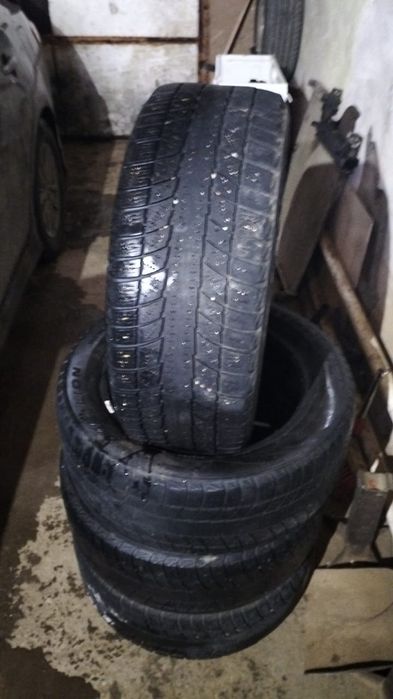 Продам зимние шины