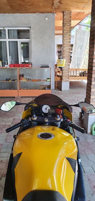 Suzuki gsxr 750