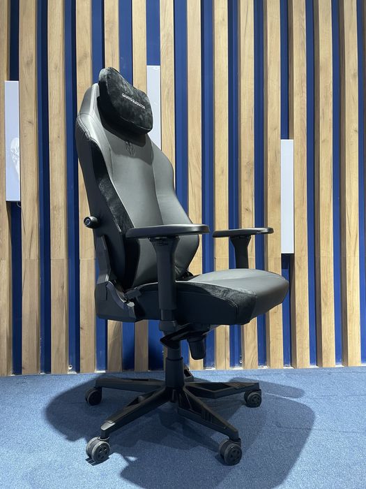 Игровое компьютерное геймерское кресло cougar gladiator