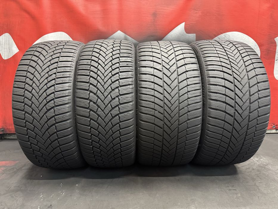 225 45 17 / 245 40 17, Зимни гуми, Спорт пакет, Bridgestone BlizzakLM005, 4 броя