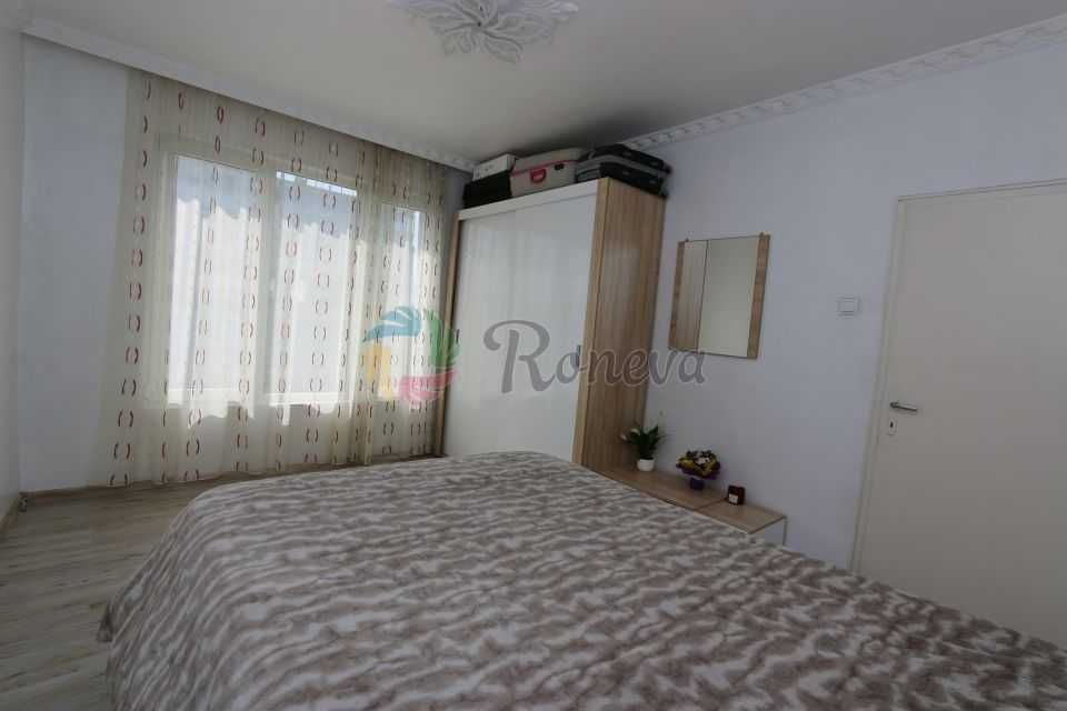 Продава се Четиристаен апартамент в Варна, Колхозен пазар - 104 кв.м за 1923 €/кв.м - Снимка #8