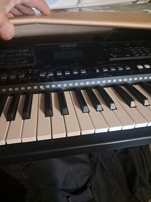 Vind orga Yamaha PSR E-468