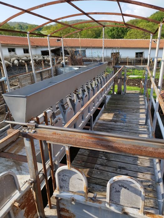 Капан за доене на овце