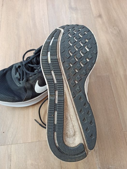 Nike Run Swift 2, Negru 47