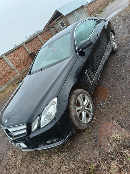 Dezmembrez Mercedes E CLASS W212 COUPE manual