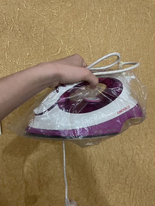 Паровой утюг EMERALD