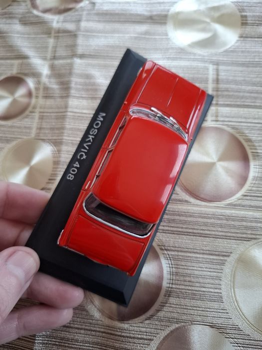 Москвич метална количка