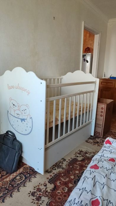 Детская кроватка