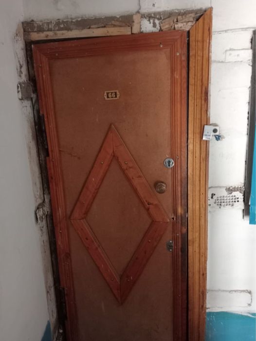 Входная дверь метал