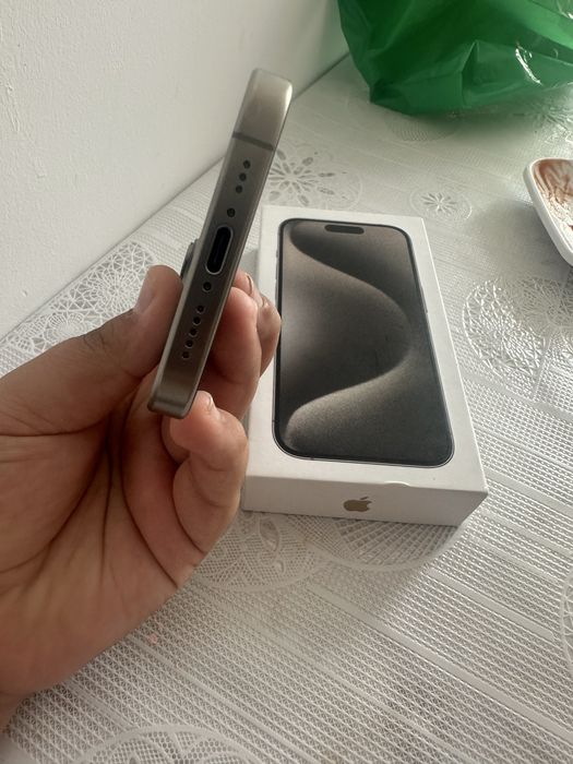 Продам айфон 15 про iphone 256гб