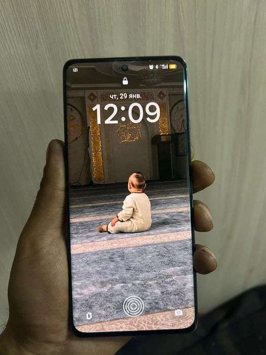 продается телефон