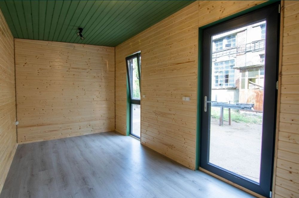 Container containere