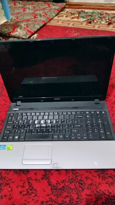 Acer noutbuk sotiladi