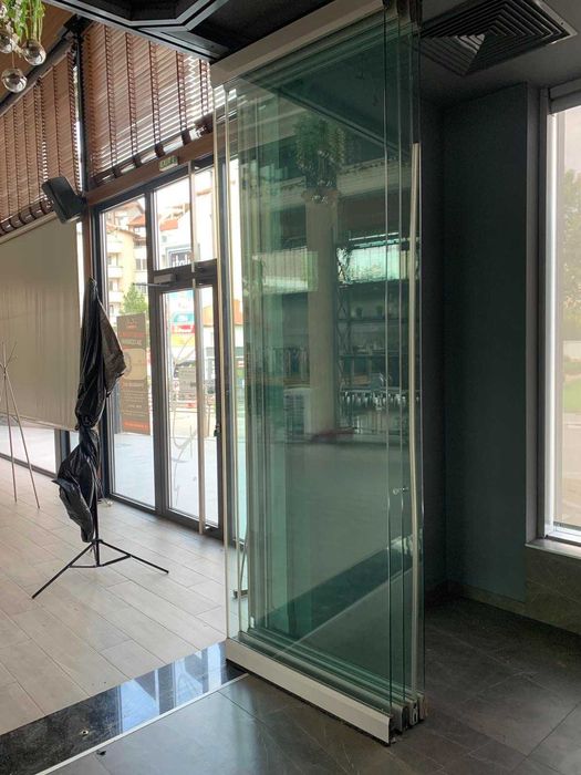 Плъзгаща система за безпрофилно остъкляване / Стъклени плъзгащи врати