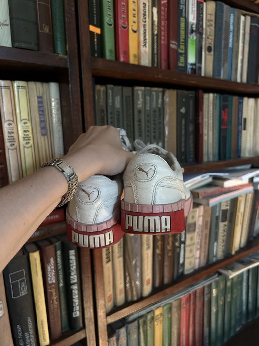 Кроссовки PUMA.