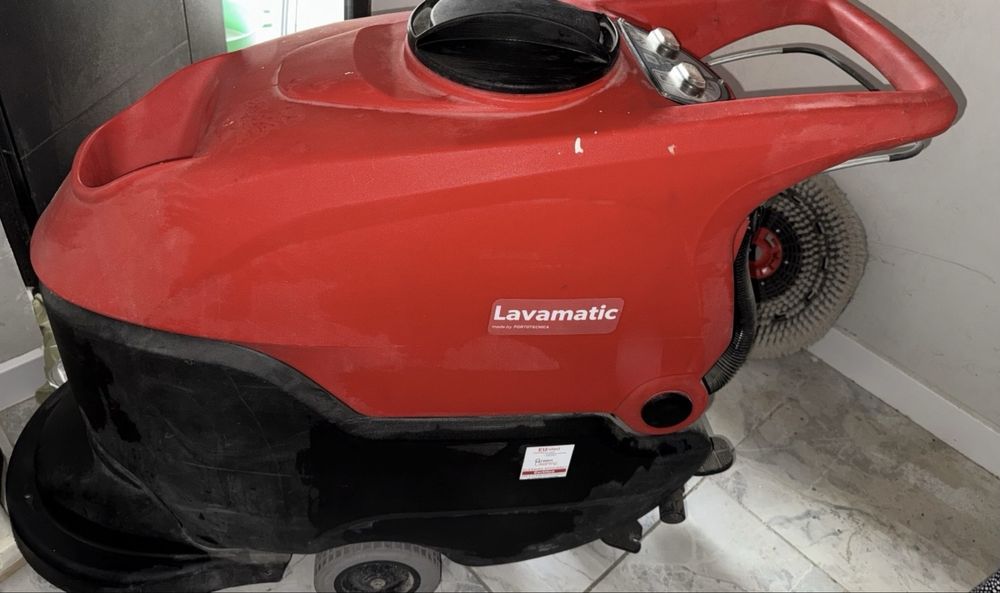 Продам поломоечный аппарат